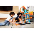 thumbnail image 4 of Hot Wheels-Playset Altitude Crash-Propulseur motorisé et 1 véhicule, 4 of 6