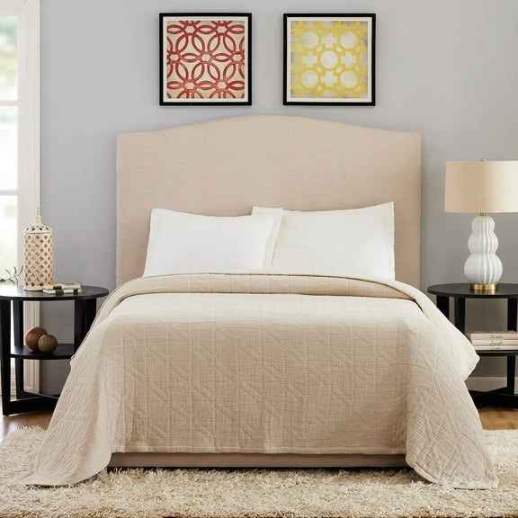 Laurel & Mayfair Maren Geometric Beige Cotton Reversible Bed Blanket, Full/Queen