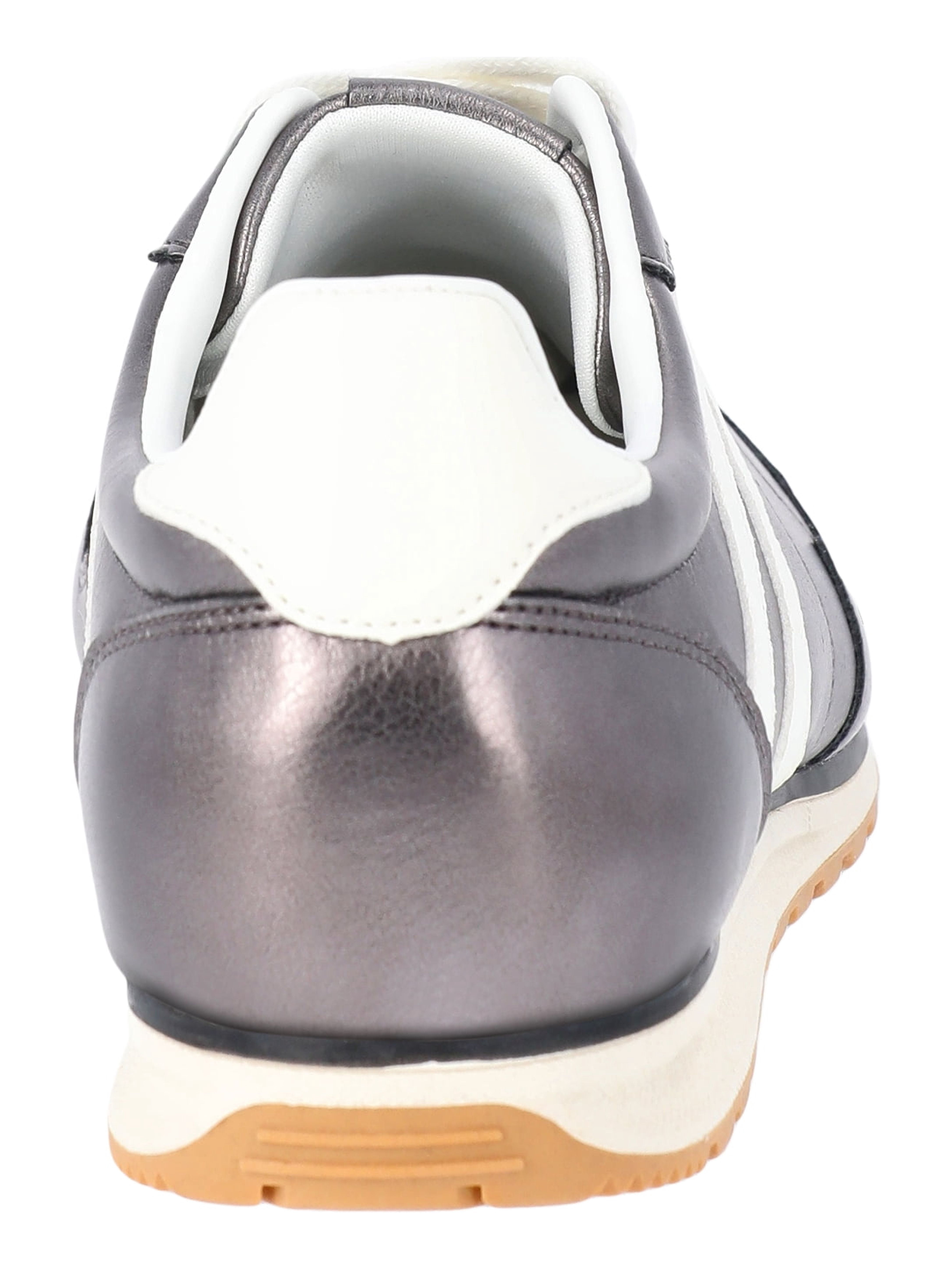 No Boundaries Women's Retro Lace-Up Sneakers
