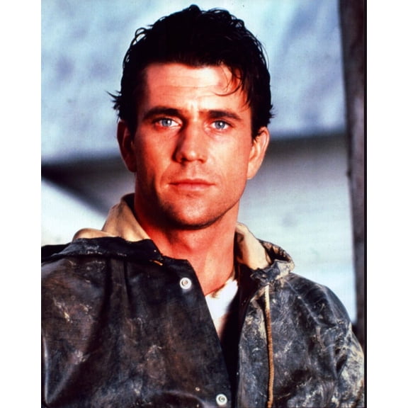 Mel Gibson Wearing Raincoat In The River Photo Print (16 x 20) - Item # MVM70470