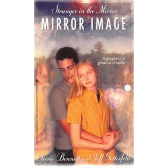 Pre-Owned Stranger in the Mirror (Unknown) 0671036300 9780671036300