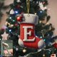 thumbnail image 4 of Hogar y jardín, Decoración navideña, Adornos navideños acrílicos de 26 letras para colgar en el árbol de Navidad, regalo festivo, Decoraciones para festivales, 4 of 4
