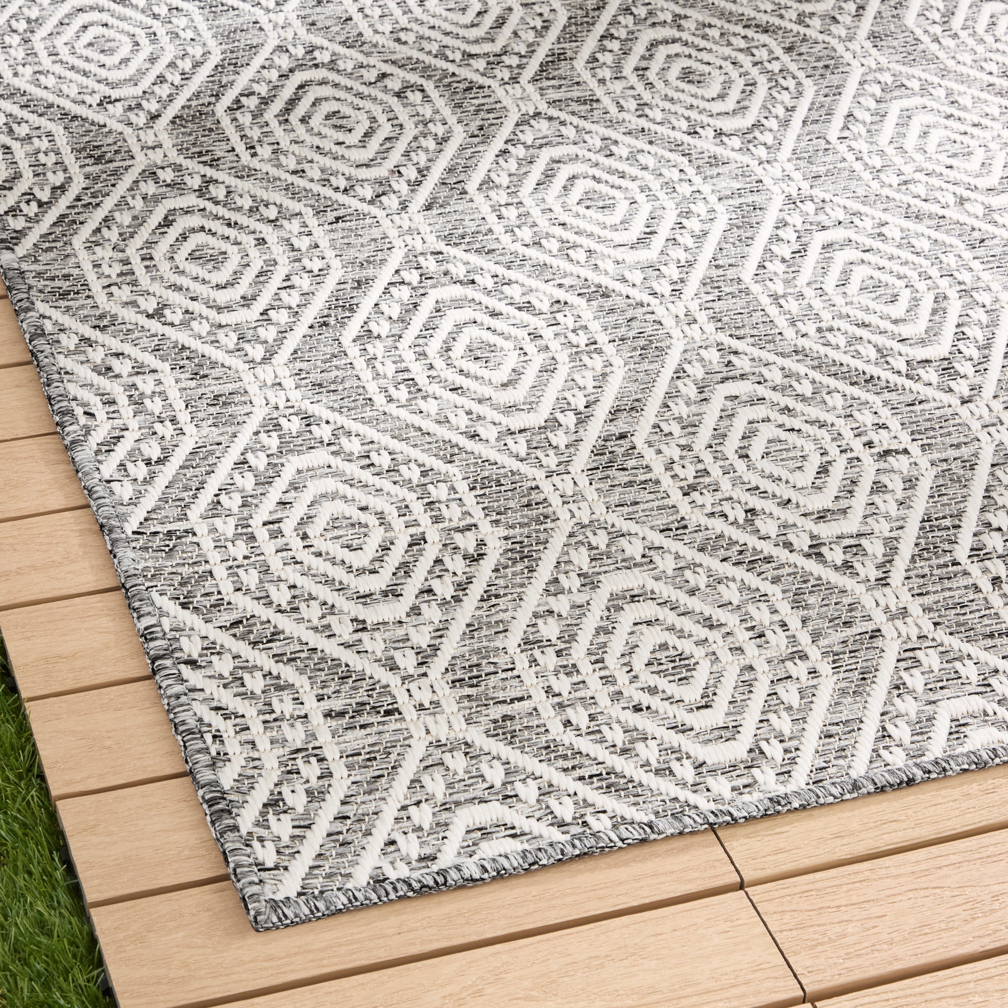 NICOLE MILLER NEW YORK Corin Ogee Indoor Outdoor Area Rug, UV Fade Resistant, Low Pile, Warm Grey/Cream, 7'10"x10'2"