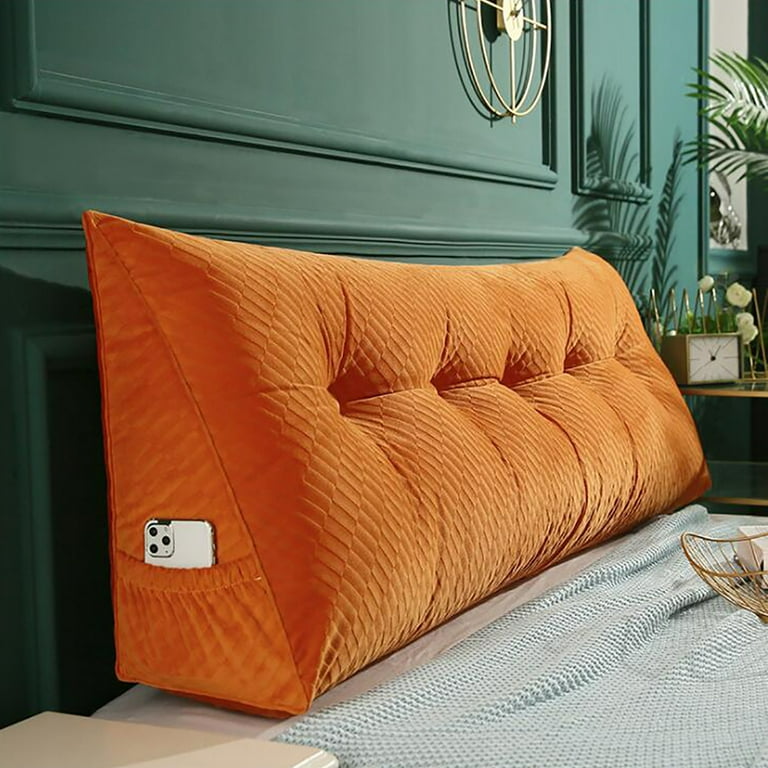 Triangle cushion outlet daybed