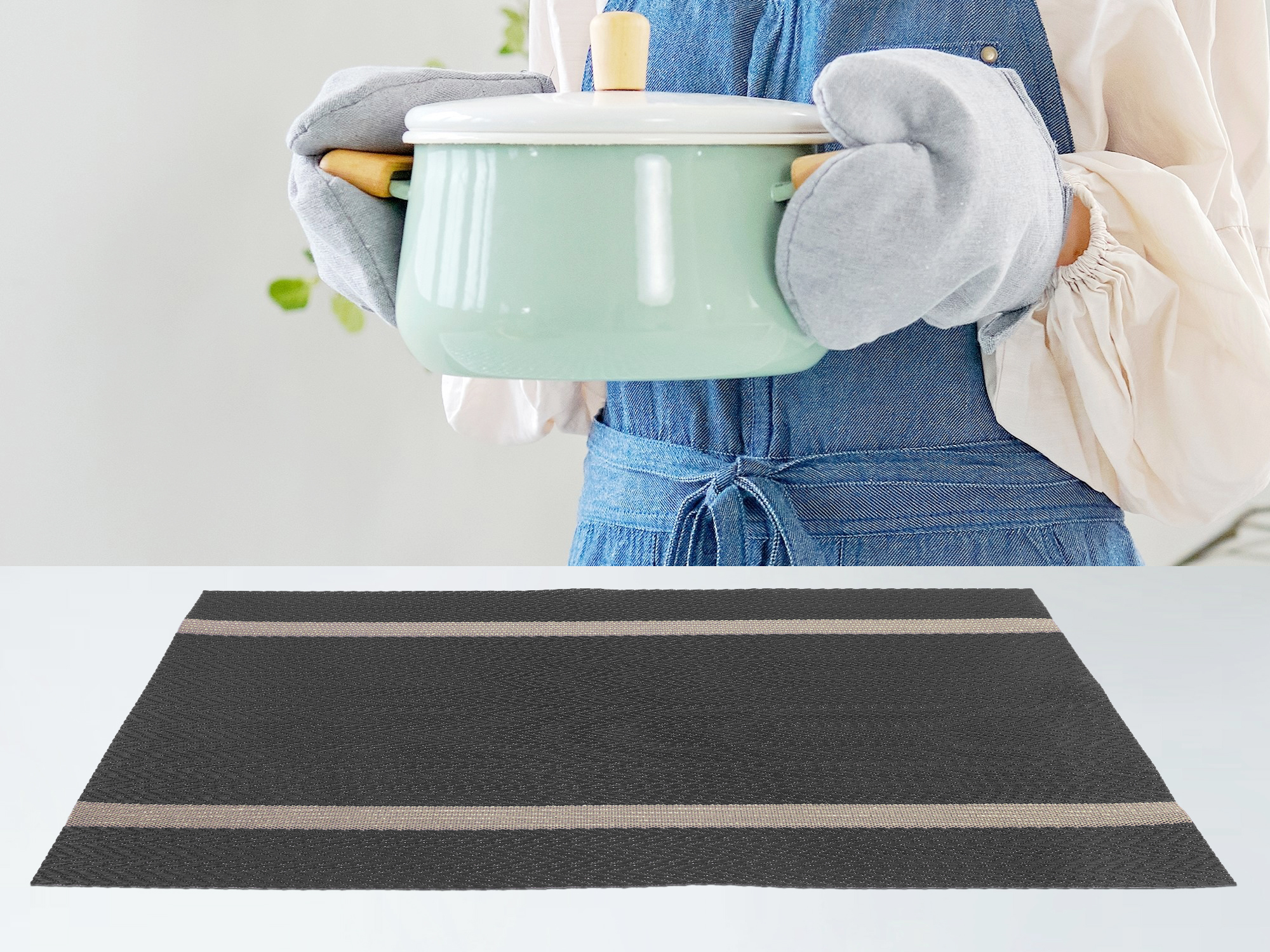 Unique Bargains Set of 8 Vinyl Placemats for Kitchen Washable Table Placemats Black