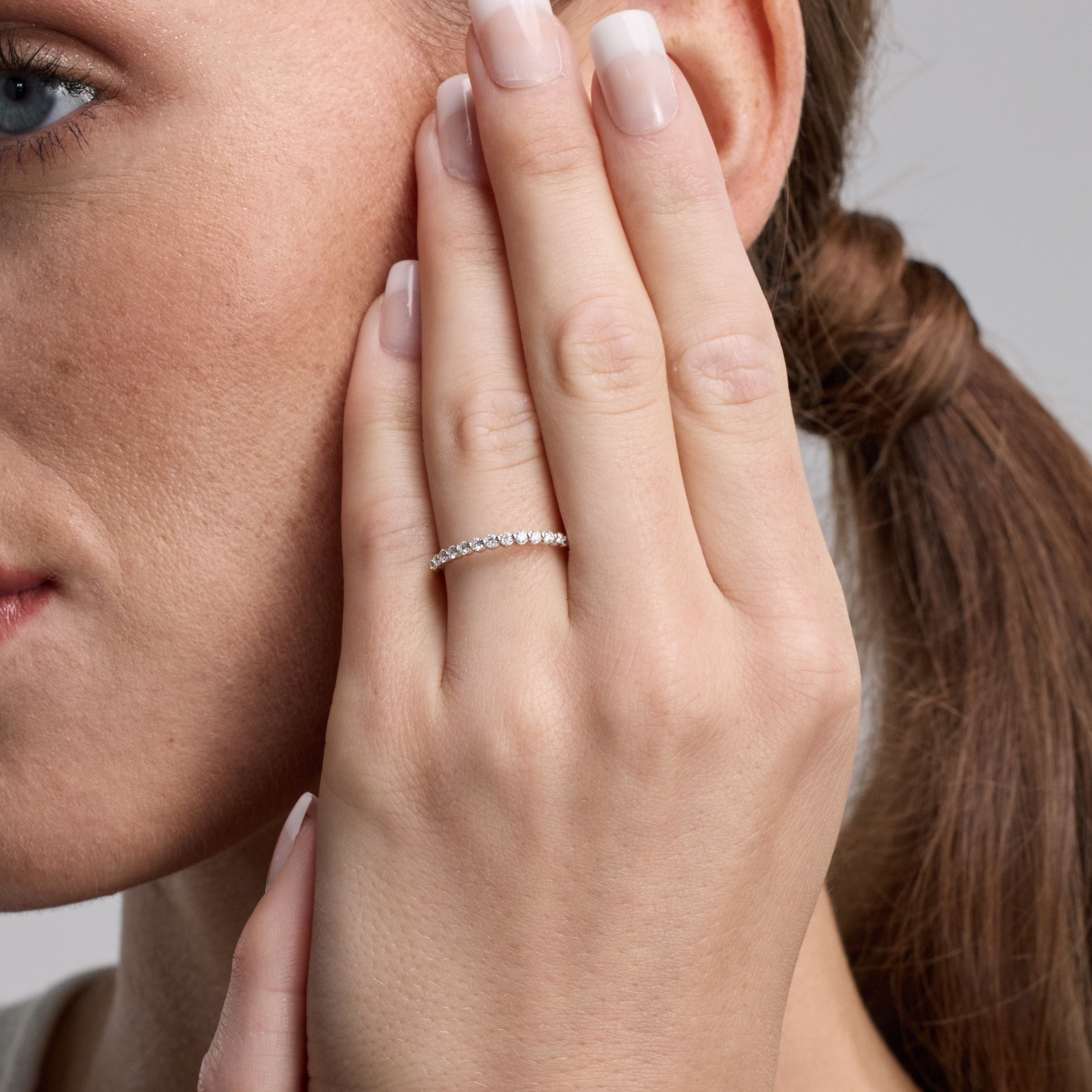 Unique Moments 1/4 Ct Round Lab Grown Diamond Band Ring in Sterling Silver for Women (H-I, SI-I1)