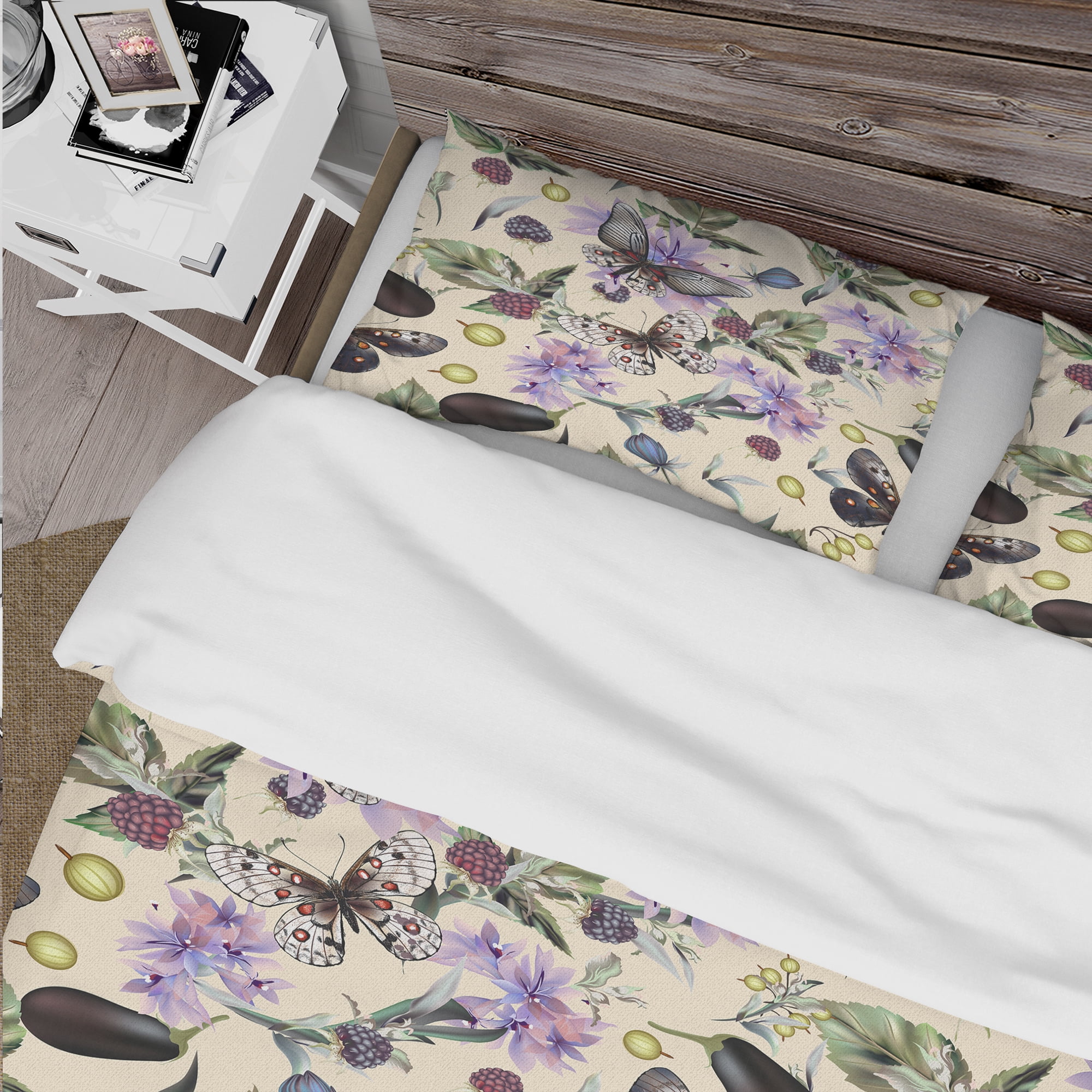 Designart 'Butterflies and Flowers' Cabin & Lodge Duvet Cover Set