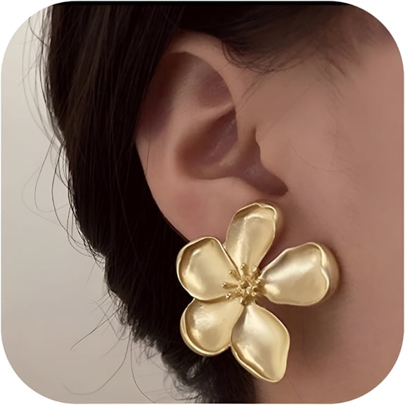 DESIGNICE Gold Clip On Earrings for Women Trendy Non Piercing Flower Dangle Earrings Floral Earring Lightweight Earrings for Non-Pierced Ears Fake Earrings Set