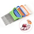 thumbnail image 2 of Aguja de cebolla de acero inoxidable, tenedor de cebolla, rebanador de frutas y verduras, cortador de tomate, soporte de ayuda seguro, accesorios de cocina, herramientas Tan Jianjun unisex, 2 of 2