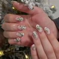 thumbnail image 1 of Uñas postizas BMKKOT 24 piezas Navidad almendra con brillo, 1 of 7