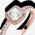 thumbnail image 4 of Pandora Anillo con Halo Cuadrado Brillante: Oro Rosa para Mujer, Apilable O en Capas, Rosa Chapada en Oro Rosa de 14 K con Circonita Cúbica, Talla 7.5, sin Caja de obsequio., 4 of 6