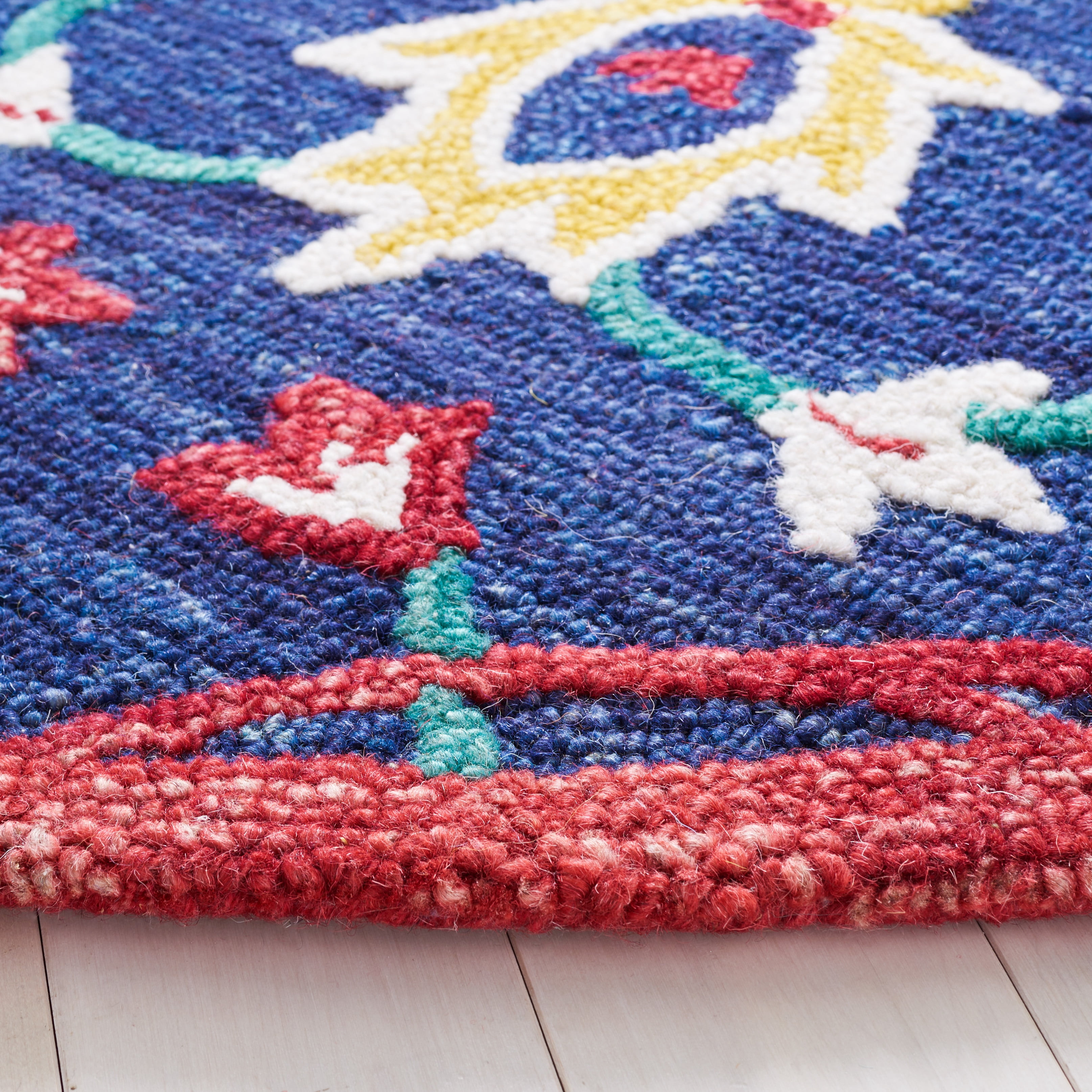SAFAVIEH Blossom Lecia Floral Area Rug, Navy/Red, 6' x 6' Round