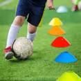 thumbnail image 4 of Pack 50 Conos Entrenamiento Futbol Agilidad + Porta Platos Belug, Multicolor, 4 of 5