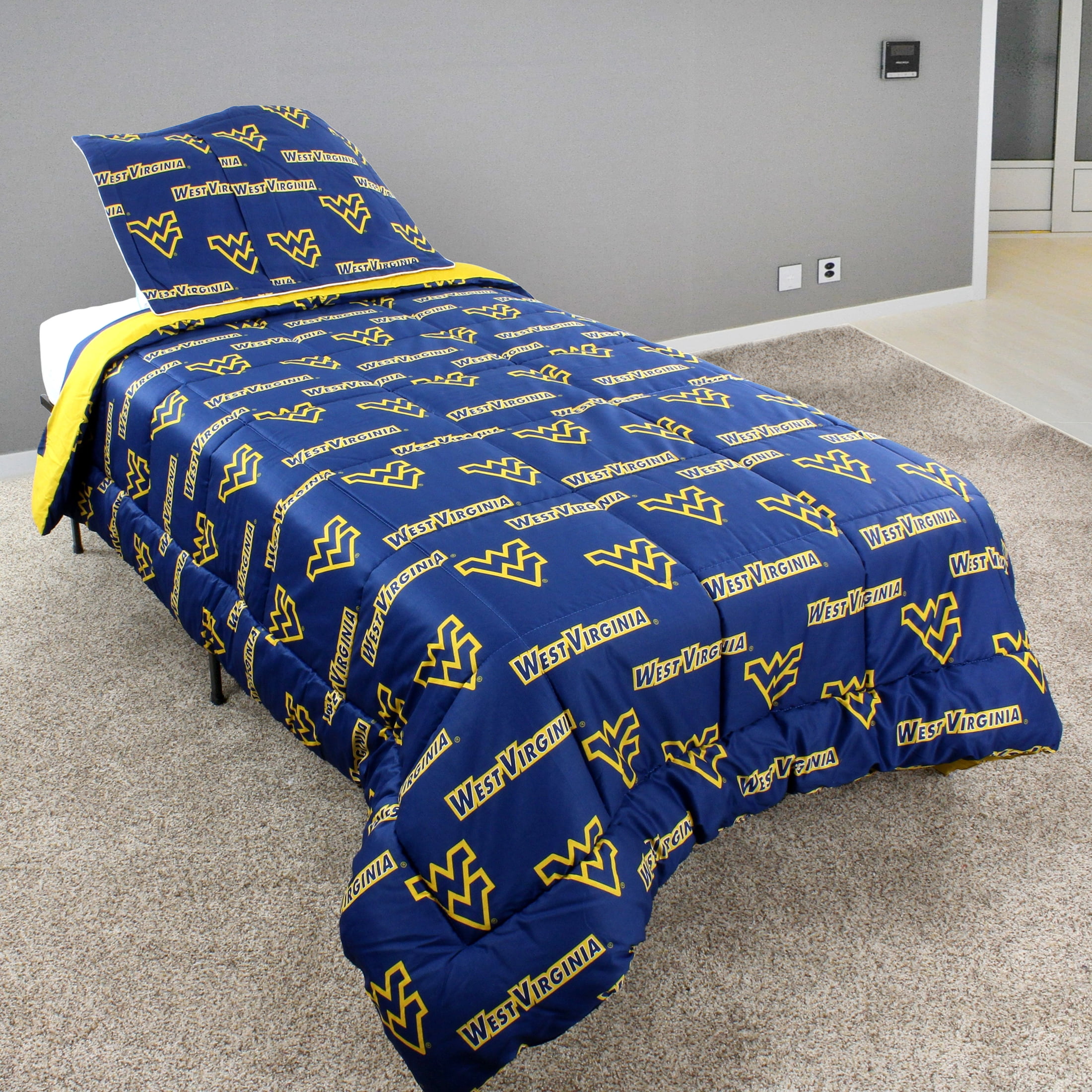 West Virginia Mountaineers 3 Pc Reversible Cotton Comforter Set, 1 Comforter, 2 Shams, Queen