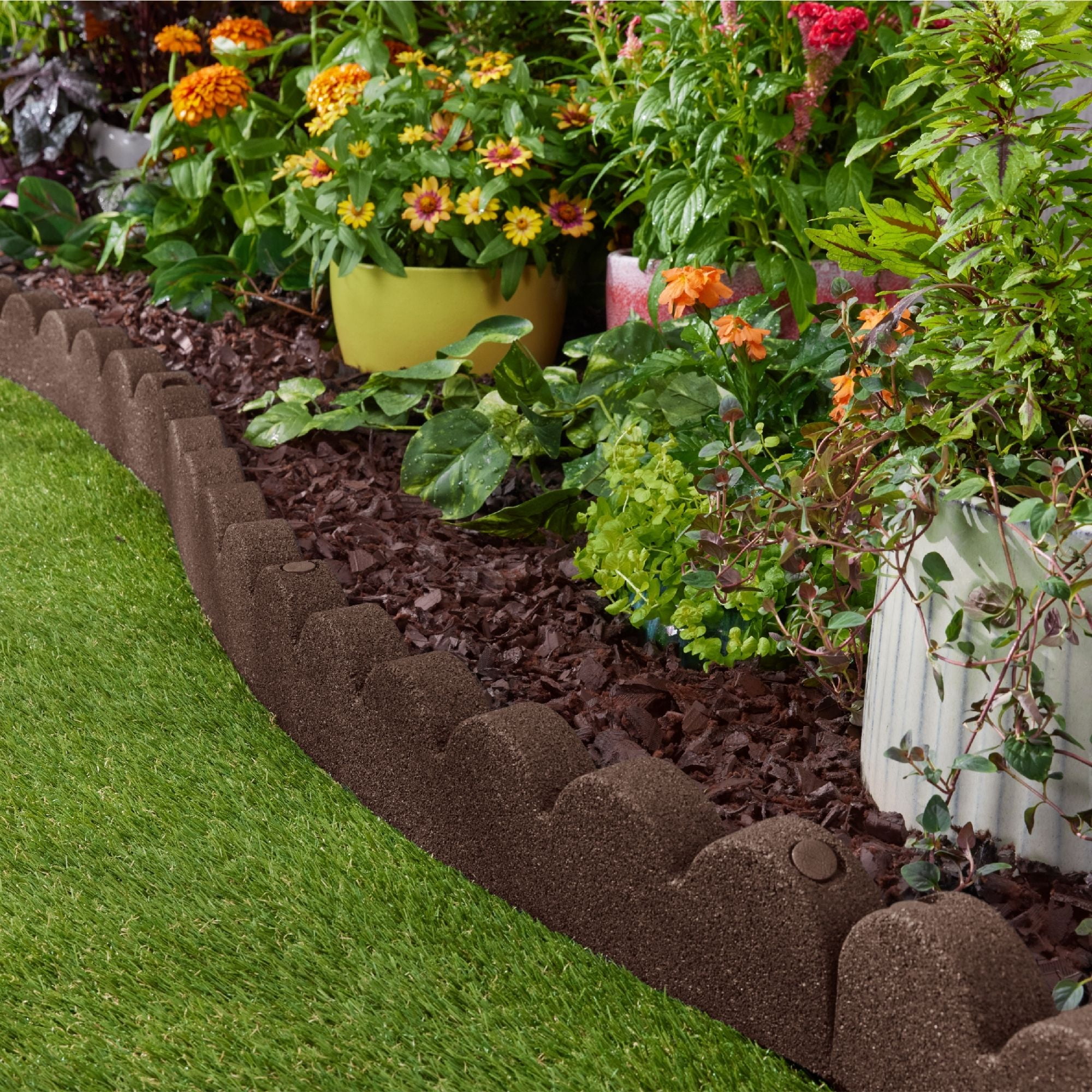 GroundSmart SmartLoc Scallop Landscape Edging, 4' Brown Rubber Garden Edging Border, 4 pack