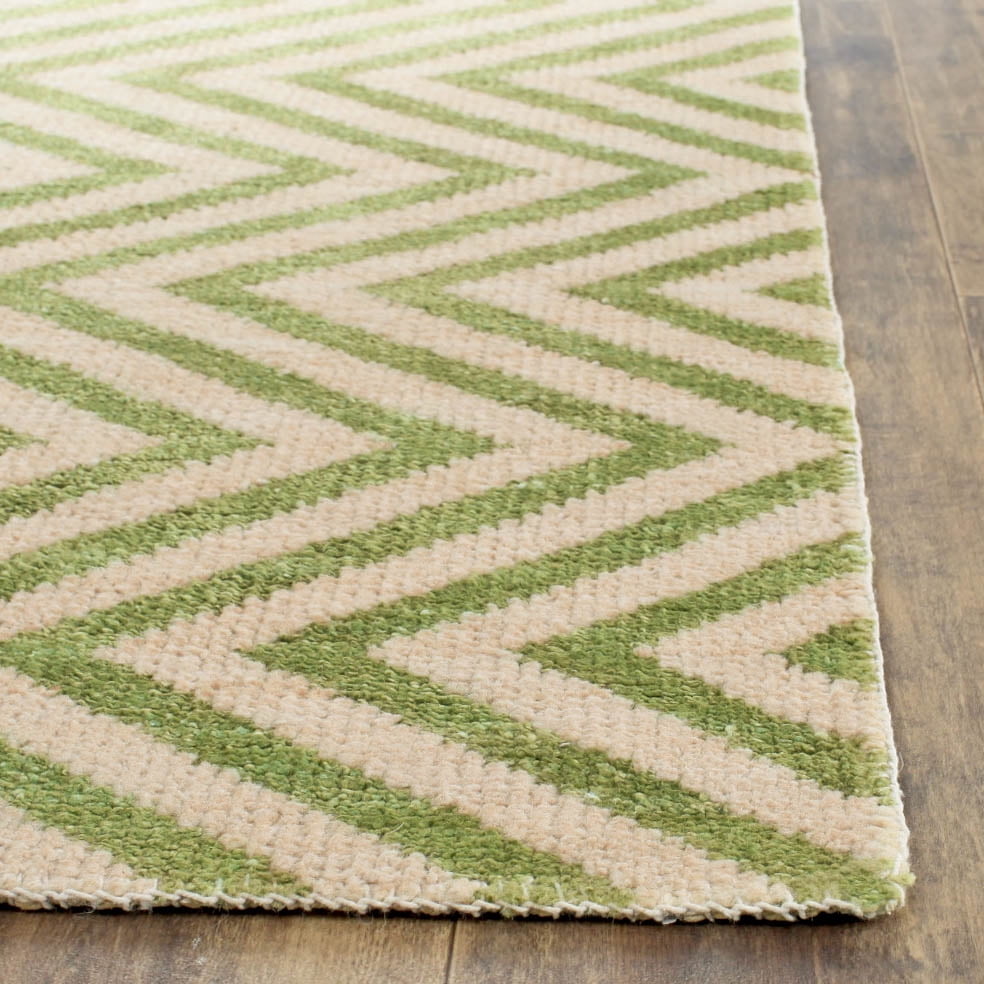 SAFAVIEH Stone Wash Lucetta Geometric Chevron Area Rug, Sage, 8' x 10'