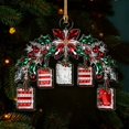thumbnail image 4 of Adorno navideño acrílico brillante con flor de Pascua y cajas de regalo | Decoración festiva colgante para árboles, ventanas y coronas | Decoración navideña en rojo y verde, 4 of 5