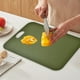 thumbnail image 5 of Juego de tablas de cortar de plástico | Tabla de picar de doble cara para cocina y fruta • No porosa, apta para lavavajillas, bordes elevados • 3 tamaños (13,4x9,4 pulgadas, 11,8x8,3 pulgadas, 5 of 6