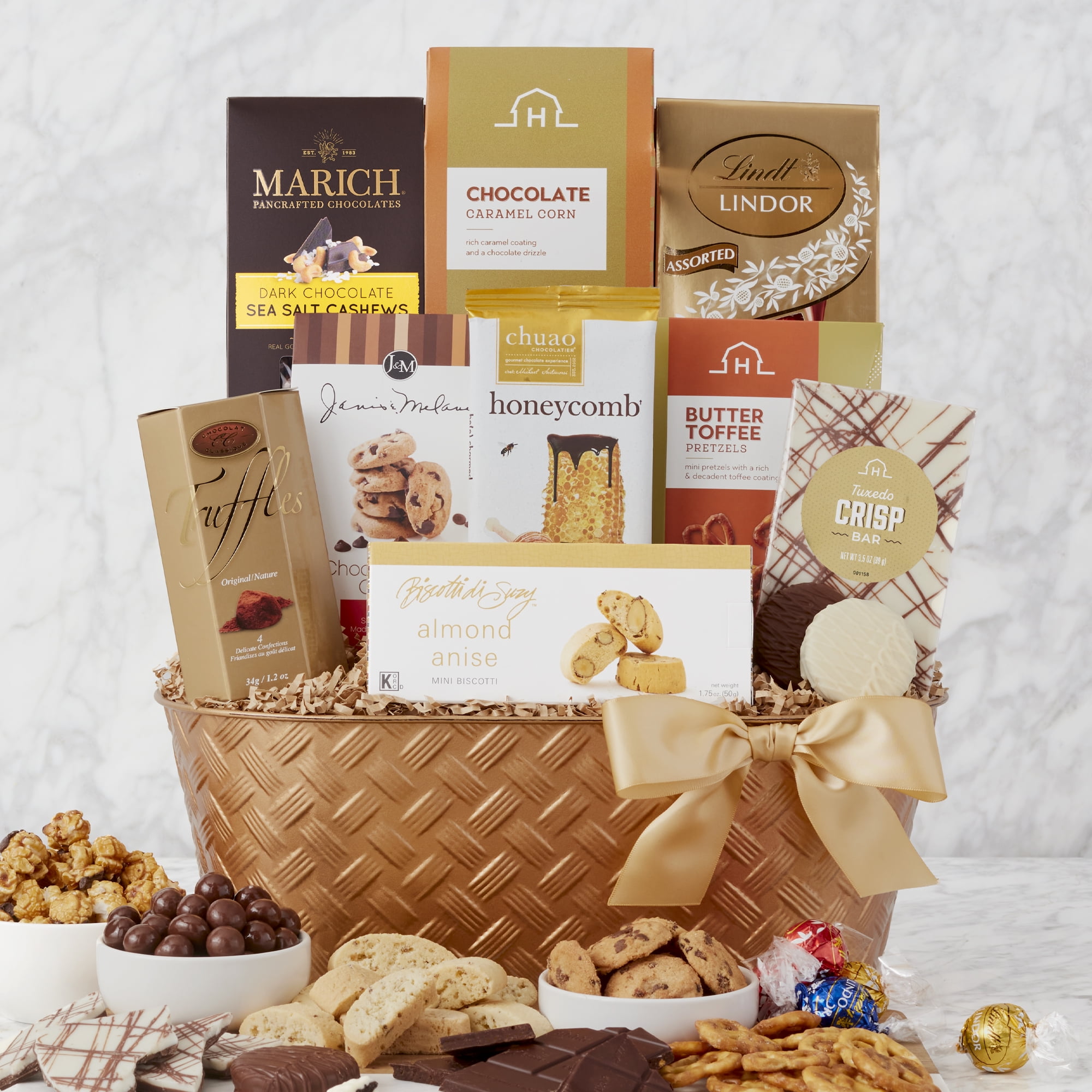 Hickory Farms VIP Elegance Gift Basket, 11 pieces | Cookies, Truffles, Nuts, Chocolate