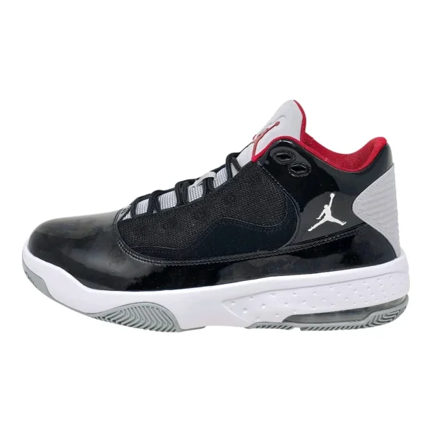 N I-K-E A i r-Jor-dan Max Aura 2 Black White Wolf Grey Red CK6636-006 Men's Size 11