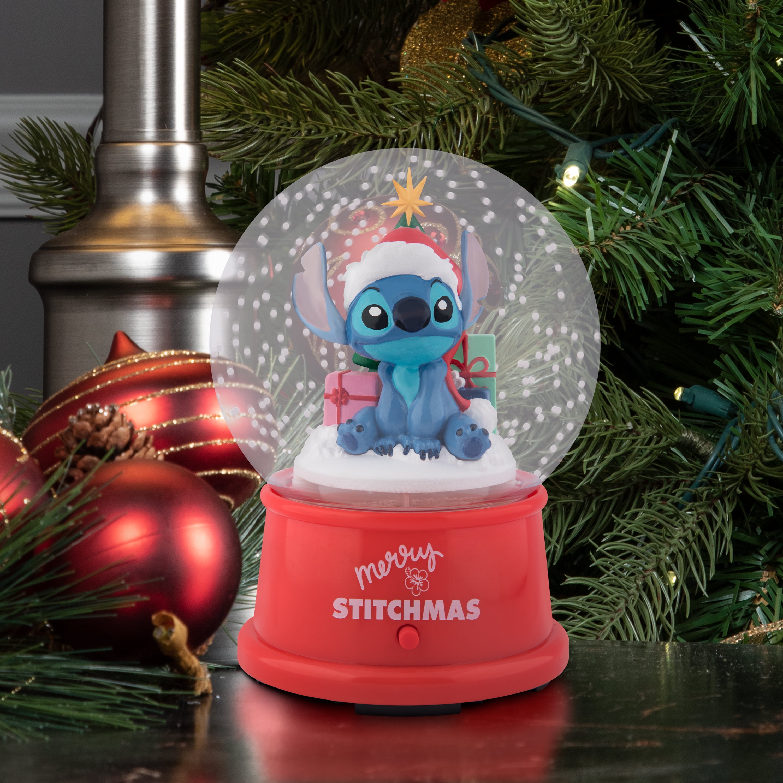 Bougeant de Noël en verre 4,5" Stitch Disney 4,7501 po x 4,7501 po x 6,3001 po x 0,6051 lb