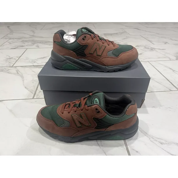 NEW BALANCE 580 Brown Green MT580V2 MT580RTB Size 9.5 Athletic Running Shoe