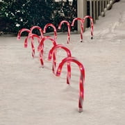 Disneyland's Sweetest Holiday Tradition: Candy Cane Dates
