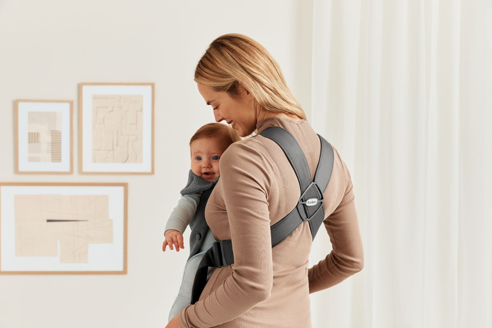 BabyBjorn Baby Carrier Mini, Perfect First Carrier for Infant, 3D Jersey, Dark Gray, One Size