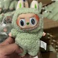 thumbnail image 3 of Nuevo Labubu los monstruos latido del corazón Macaron esmalte cara caja ciega estatuilla de Pvc adorno de mesa muñeca Kawaii chico regalo de Navidad, 3 of 5