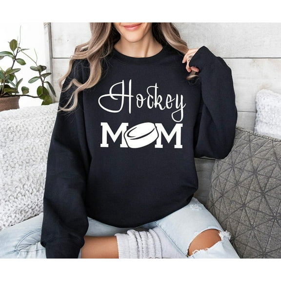 Simple Fit Hockey Mom Sweatshirt , Ice Hockey Mom Gift, Sports Mom , Hockey Fan Tee, Game Day Shirt, Cute Mom Life Shirt, Hockey Gift For Him/Her Sweatshirt