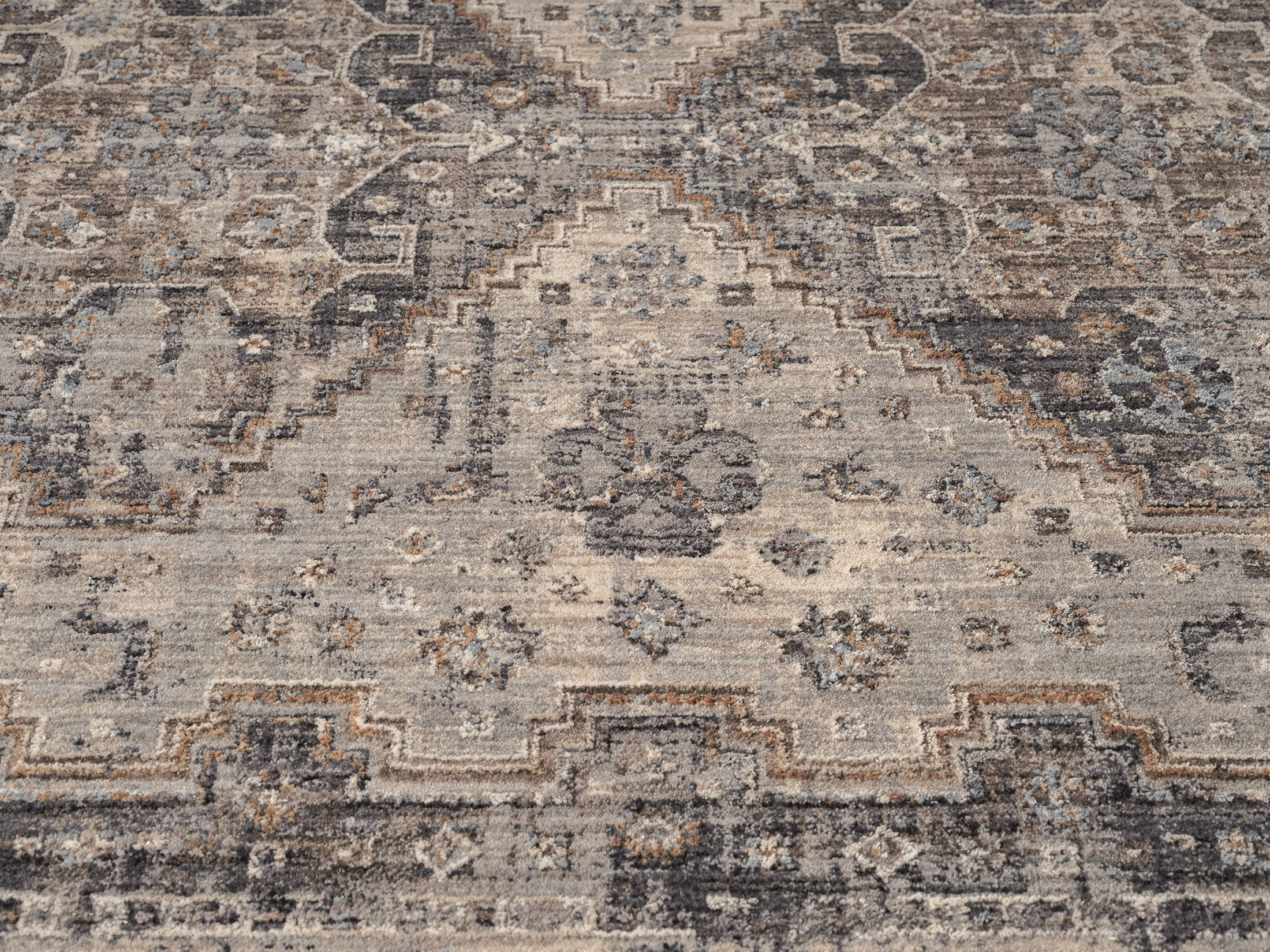 United Weavers Utopia Chester Oriental Border Round Rug, Blue, 7'11" x 7'11"