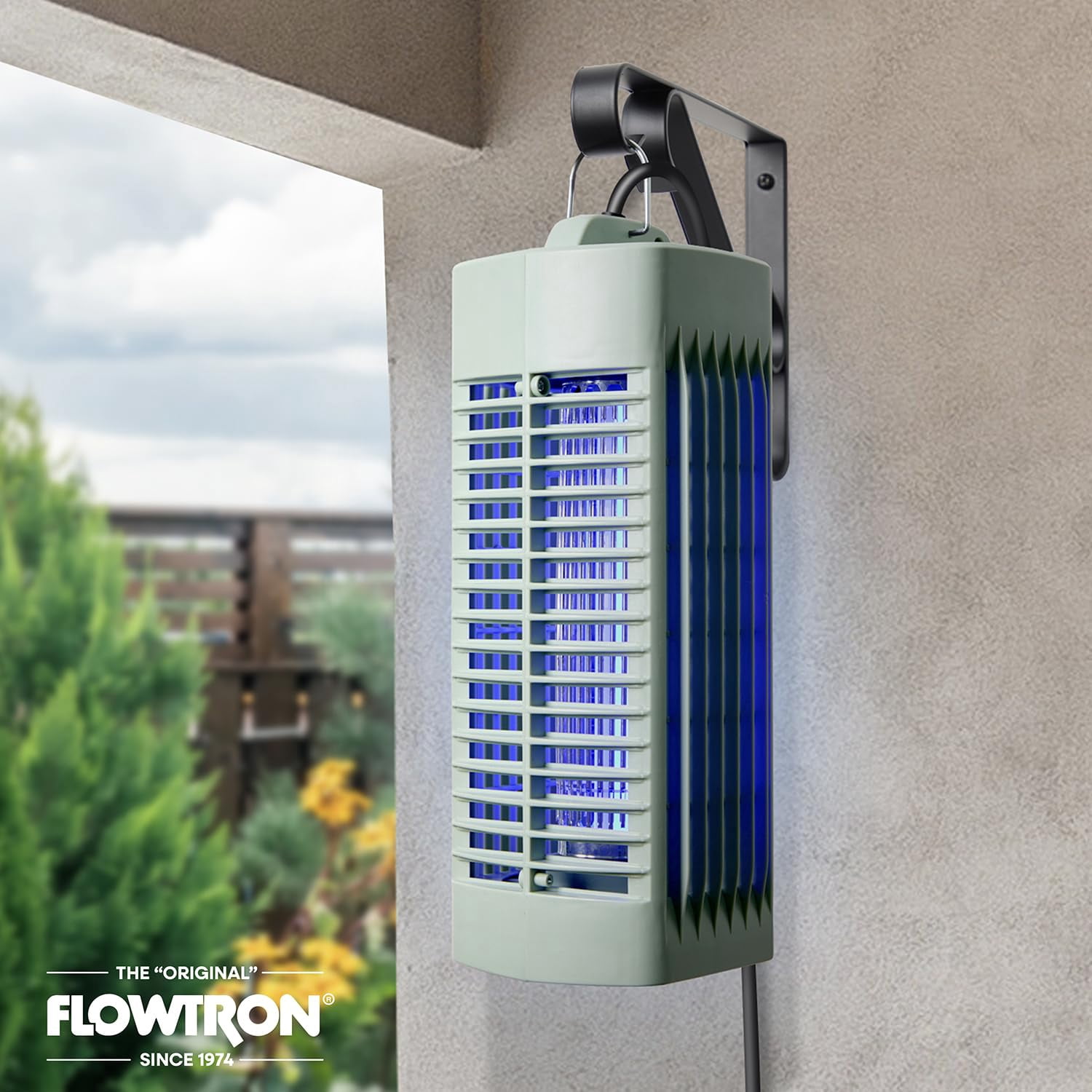 Flowtron Indoor Bug Zapper 1000V UV Light Mosquito & Fly Trap Plug-In for Home 215 Sq Ft - Green