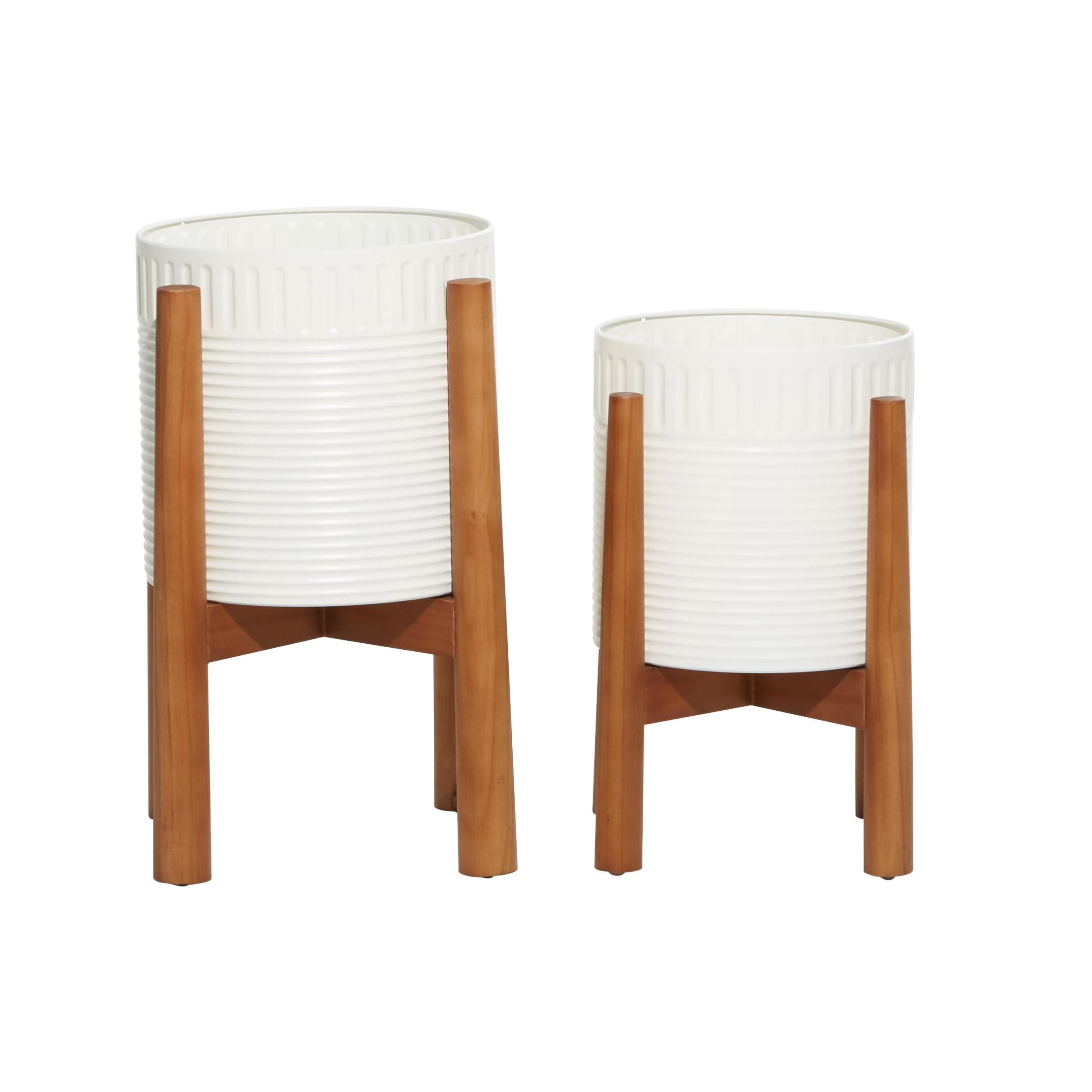 DecMode 17", 15"H White Metal Planter with Removable Wood Stand (2 Count)