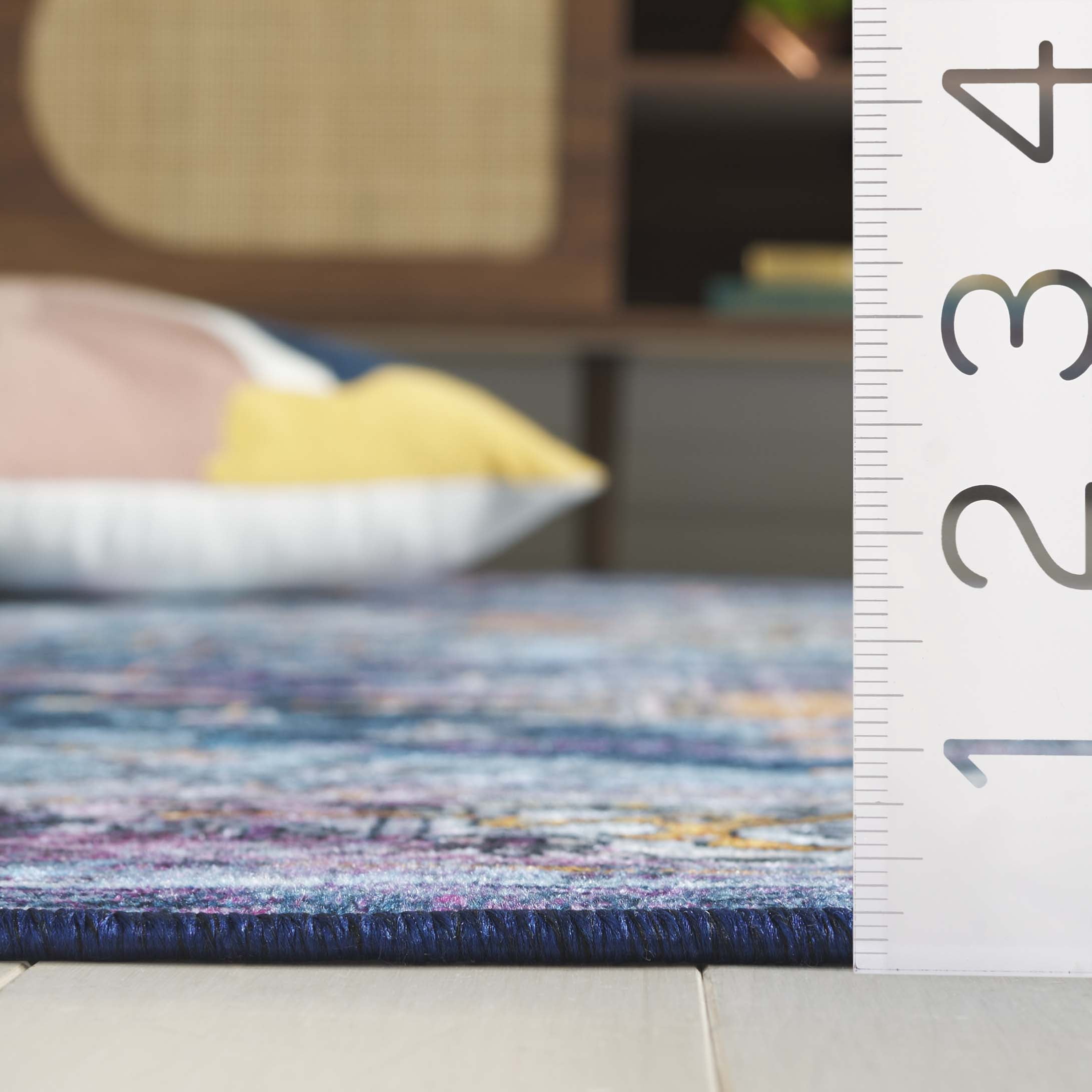 SAFAVIEH Orlando Charla Medallion Machine Washable Area Rug, Light Blue/Navy, 4'9" x 6'6"
