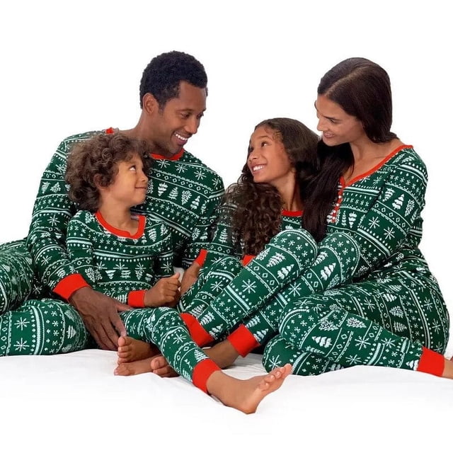 Conjunto de pijamas de Navidad para la familia, ropa de dormir suave con estampado de alces para madre, papá, niños y bebés, pijamas de Navidad para familia