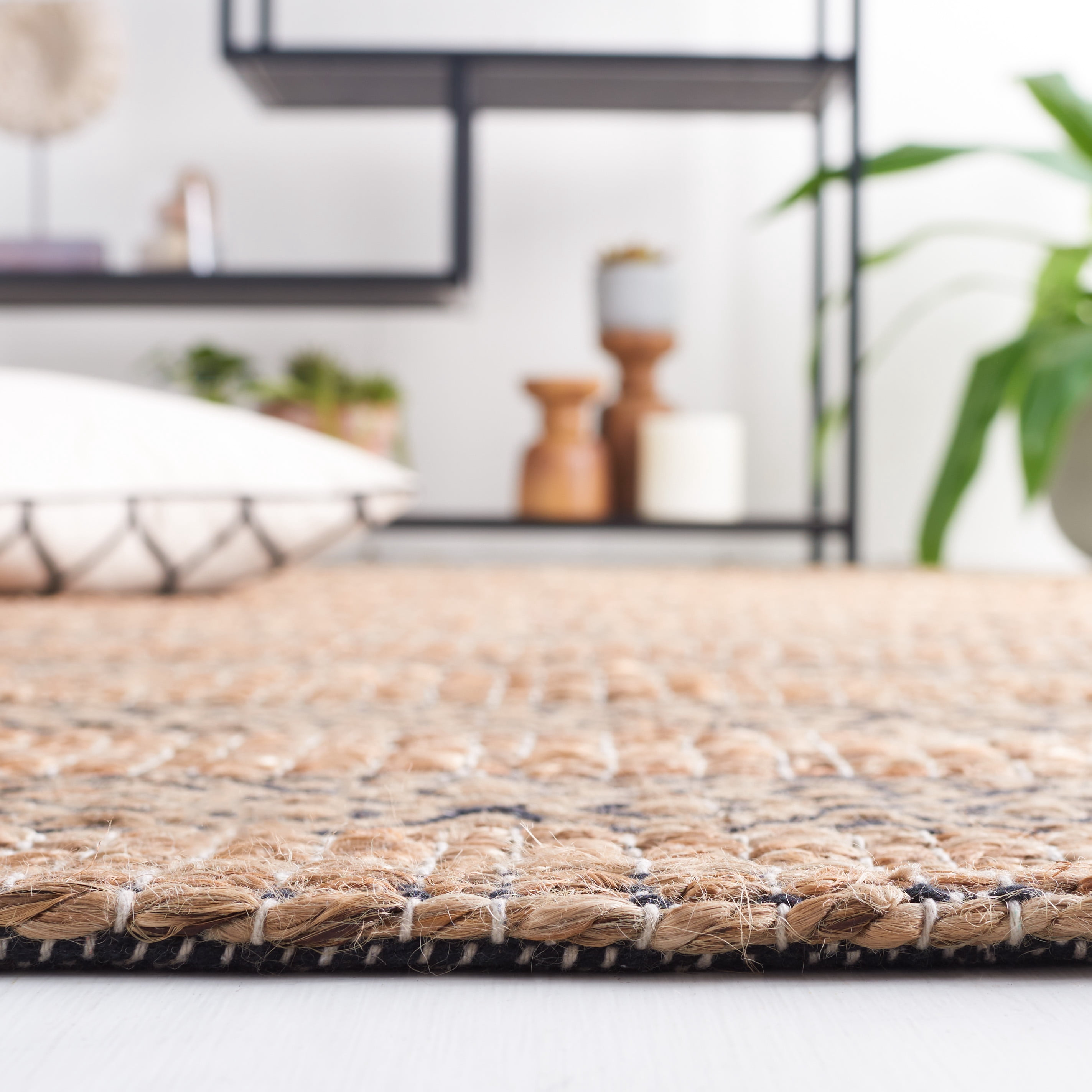 SAFAVIEH Natural Fiber Wenonah Striped Area Rug, Black/Natural, 5' x 8'