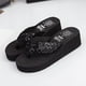 thumbnail image 2 of EeaseMX Sandalias de plataforma con purpurina para mujer, sandalias brillantes con tiras, tacón de cuña antideslizante, talla 40 (negro), 2 of 7
