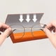thumbnail image 5 of Gafas de sol de cuero duradero, estuche de gafas de presión, estuche de gafas para miopía, resistente, compacto, portátil, cuero auténtico, dise?o plegable, marco metálico, para oficina, 5 of 7