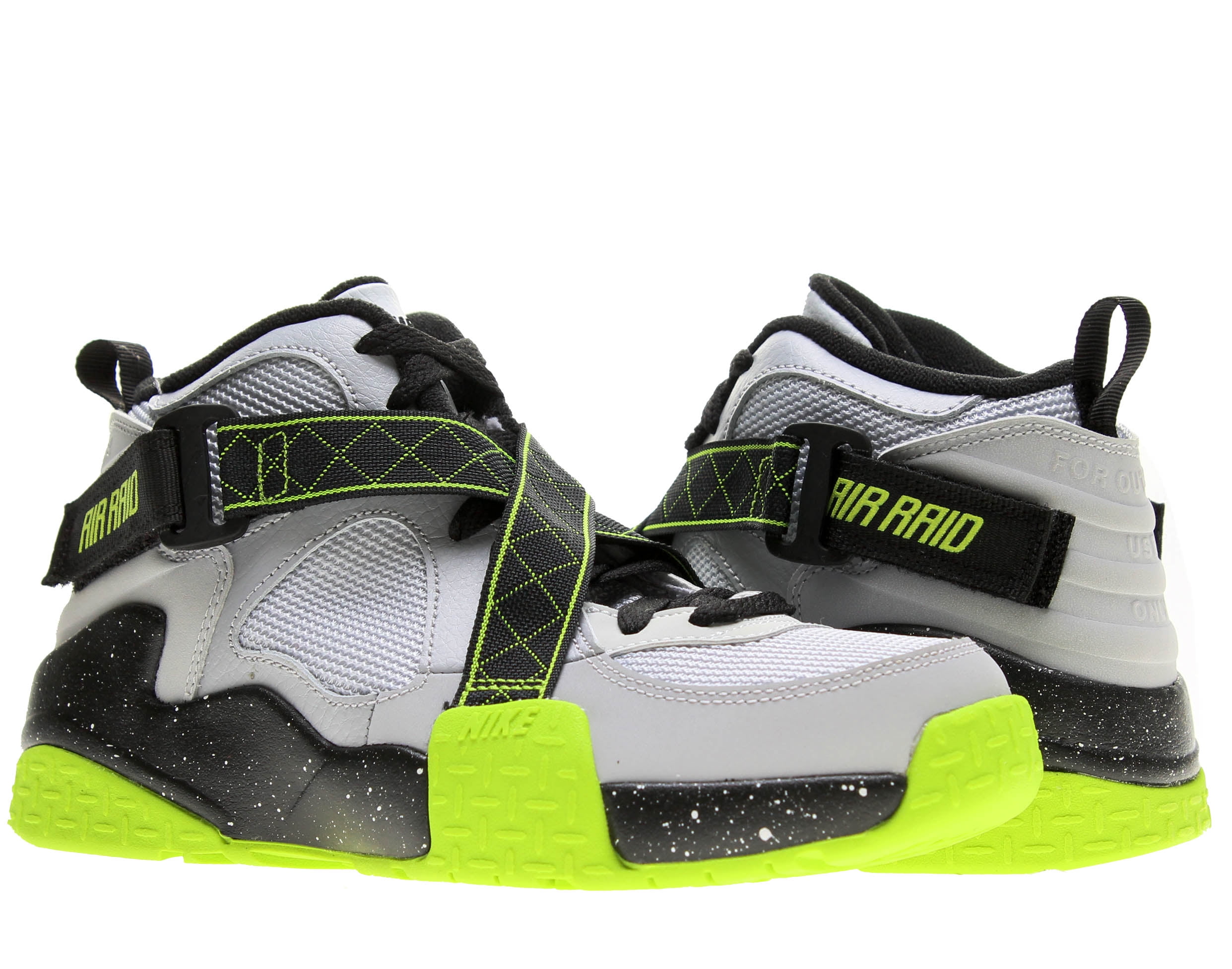 Nike Air Raid White Black Basketball Shoes