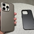 thumbnail image 2 of Funda mate de pintura metálica a rayas de lujo para iPhone 15 14 13 Pro Max Plus, protección de cámara a prueba de golpes, carcasa de armadura de plástico delgada, 2 of 5