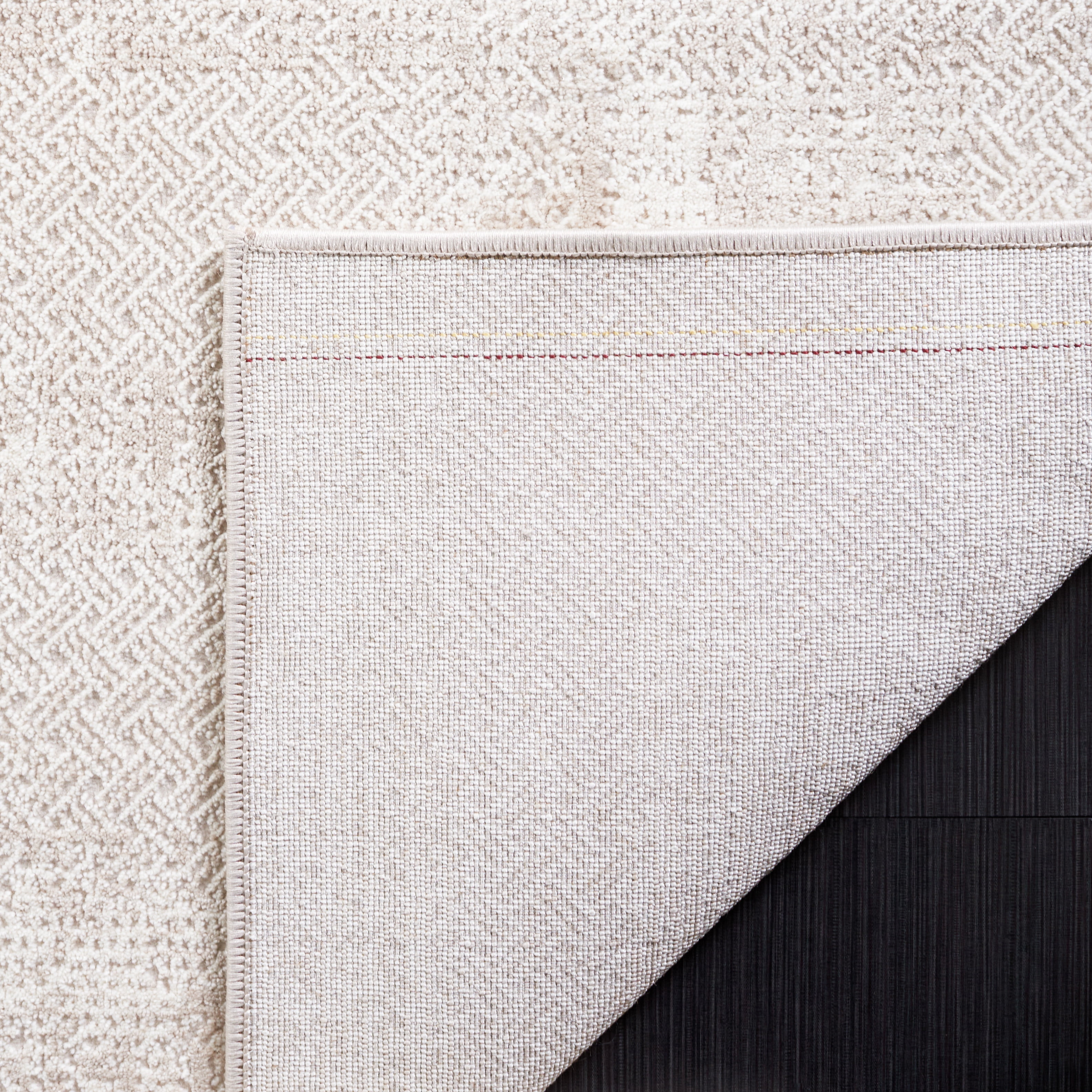 SAFAVIEH Continental Hester Distressed Area Rug, Ivory/Beige, 4' x 6'