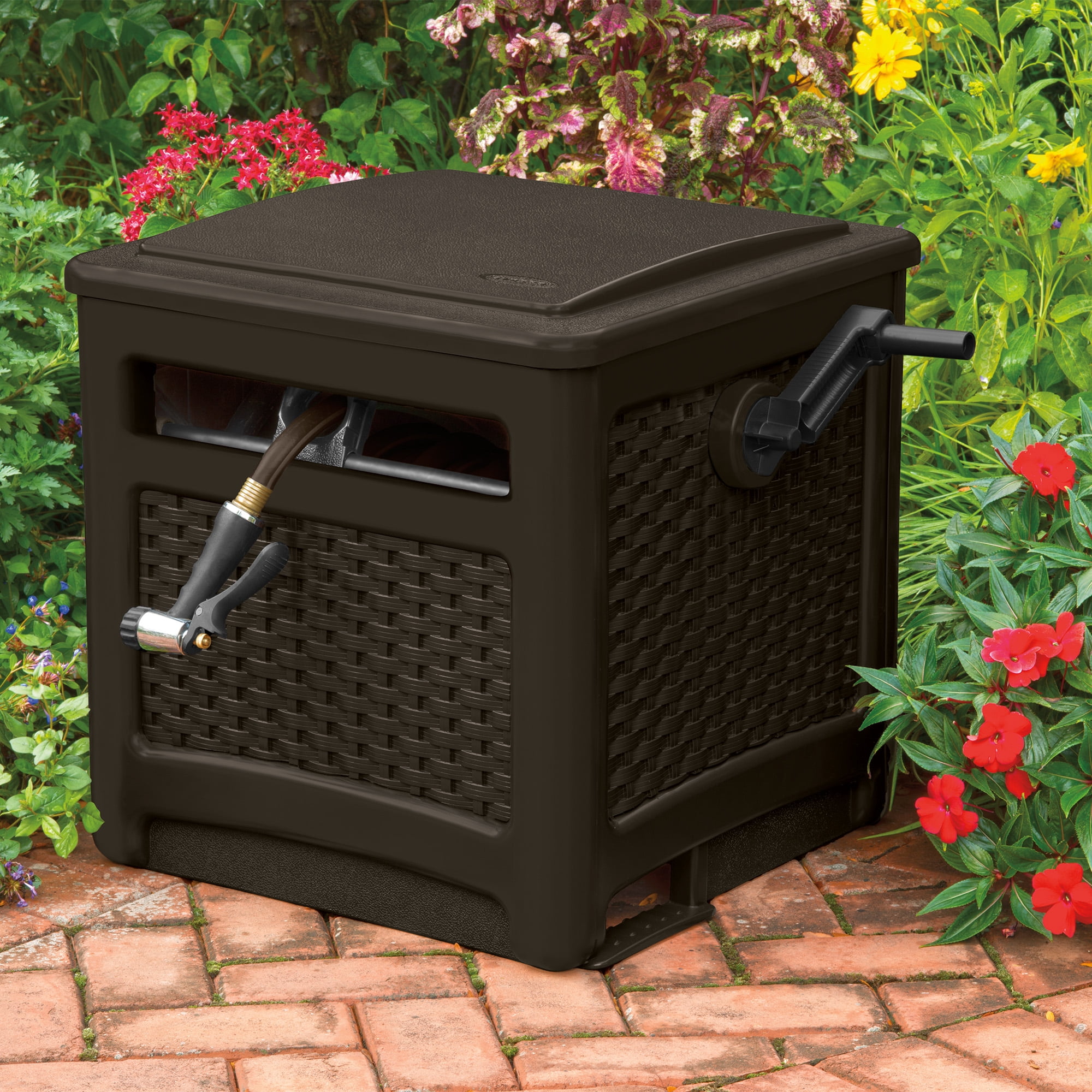 Suncast Wicker Garden Hose Hideaway