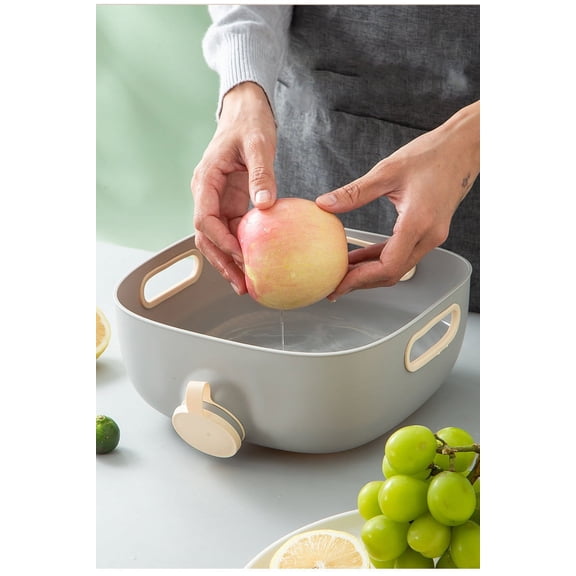Kitchen Multi-Function Filter Basket with Drain Holes, Vegetable Washing Bowl and Salad Container Made of Durable Material