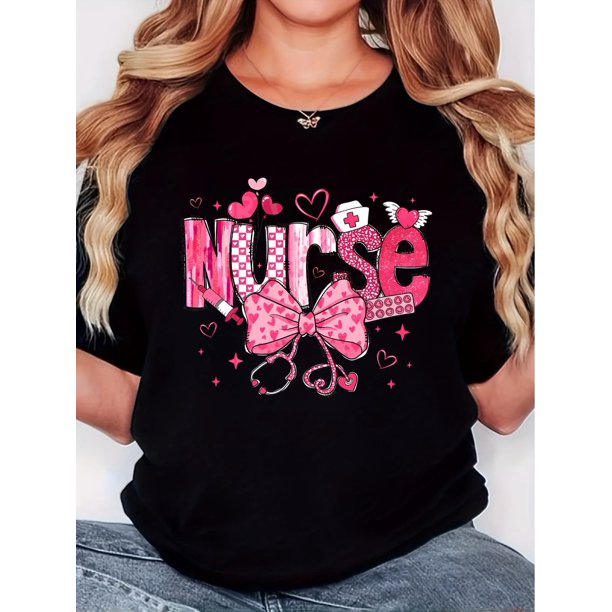 Camiseta negra "Nurse" para mujer con estampado de leopardo rosa, lazo y detalles de corazón. Camiseta informal, cómoda, de manga corta y cuello redondo para primavera/verano.