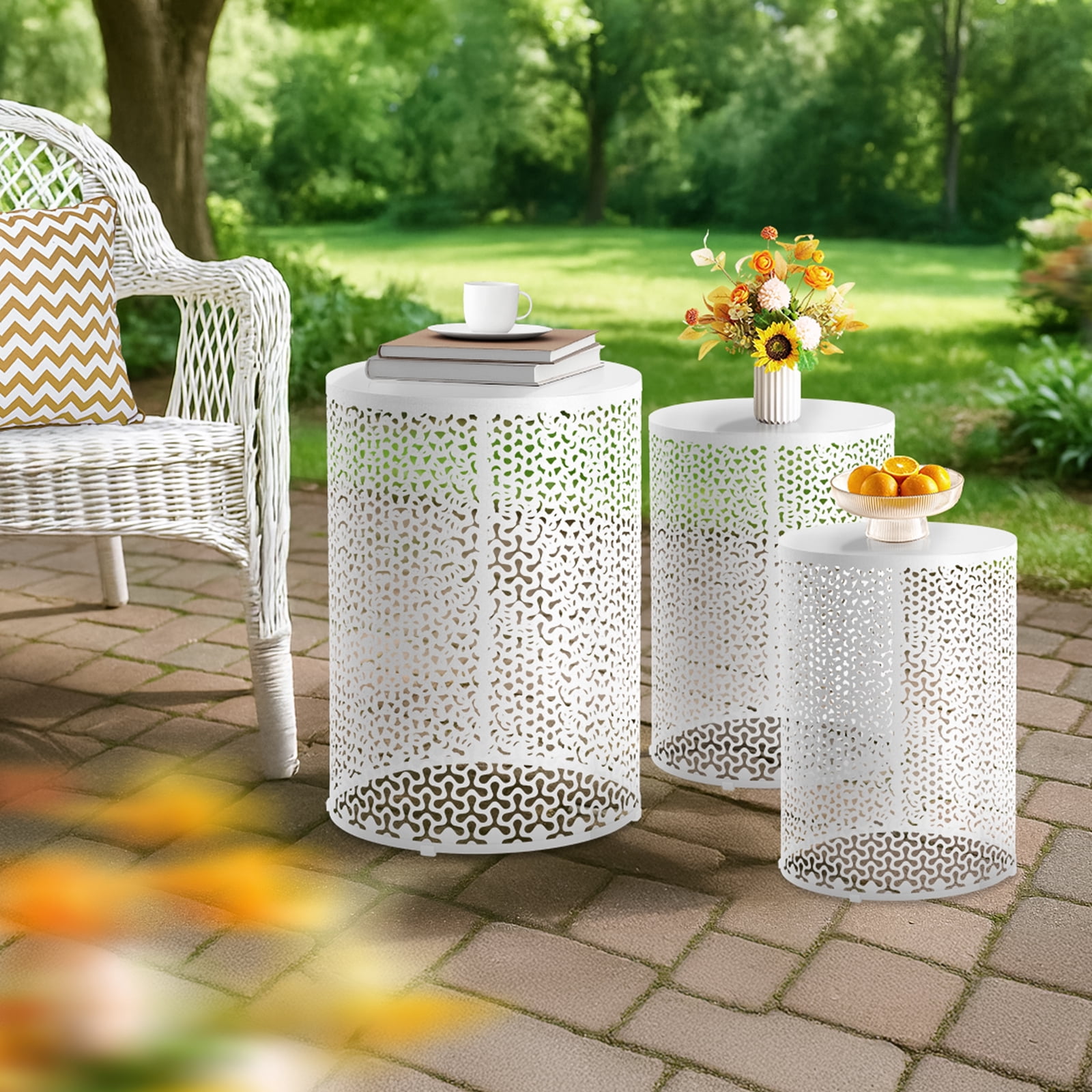 Ktaxon 3 Piece Metal Stacking Side Table Set for Patio Indoor Outdoor Nesting End Tables Clover Design, 12/14/16 Inch, White