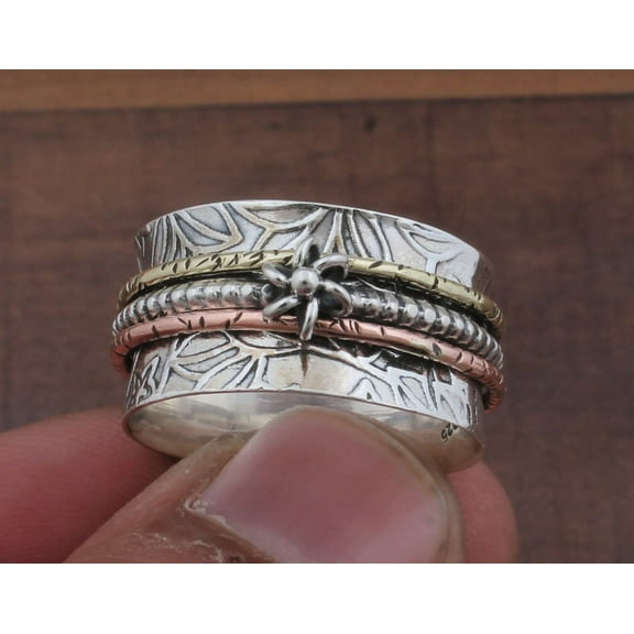 SS DESIGNS Sun Sterling Silver Spinner Ring – Handmade 925 Silver Anxiety Fidget Ring for Men & Women, Three-Tone Leaves Textured Band, Meditation Ring, Mother’s Day Gift