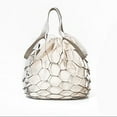 thumbnail image 1 of Sac Fourre-Tout pour Femmes Mode Sac à Bandoulière en Filet Creux avec Poignée Intérieure, 1 of 6