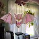 thumbnail image 2 of 4 Piezas Decoraciones de Halloween Colgantes de Vidrio Atrapasueños Murciélagos Acrílicos Coloridos Murciélagos de Halloween Decoración de Pared Murciélago Gótico Colgante, 2 of 6
