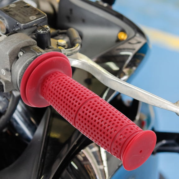 OUNONA 2-Pack Universal Red Motorcycle Handlebar Grips, Vintage Style Non- Rubber Covers for Bikes