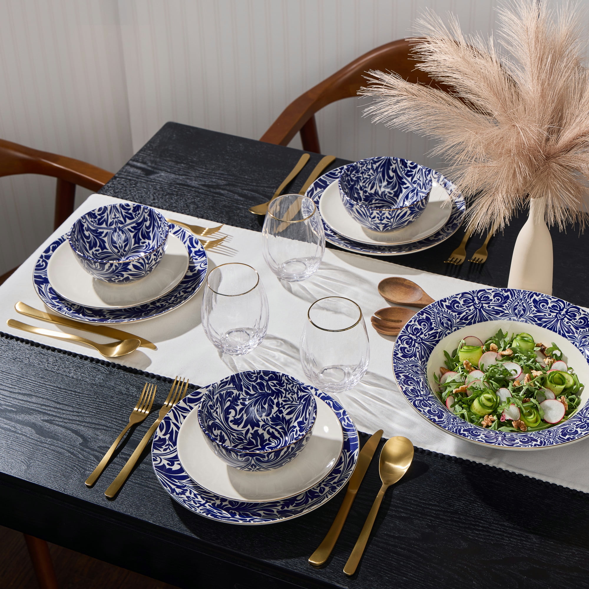 Thyme & Table Nova 12-Piece Ceramic Dinnerware Set Blue and White